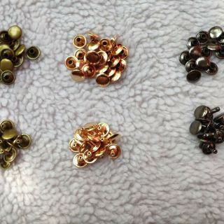 Đinh tán vàng, đen, đồng.