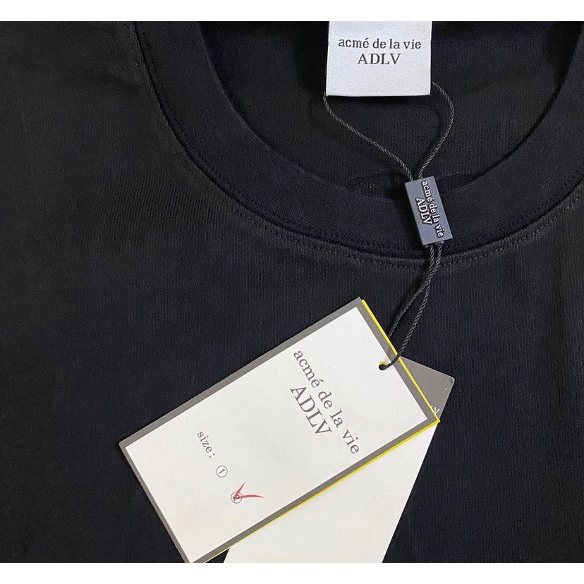 (Tqxk 1:1) Áo thun in Hình bé đội mũ, Full-túi-zip, mã-Q//R-code, tag-mac-logo Size 1 và 2 ( 48-90kg)