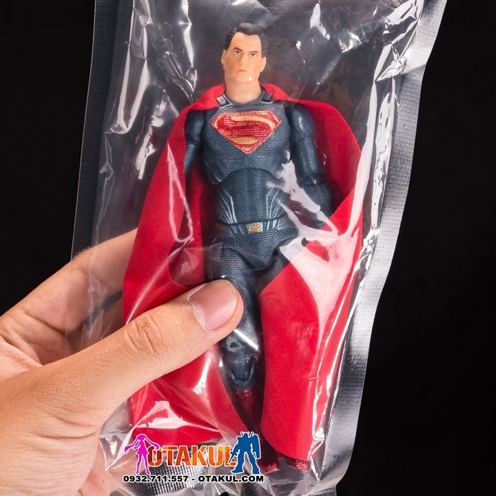 Mô Hình Figma SuperMan Cử Động Được