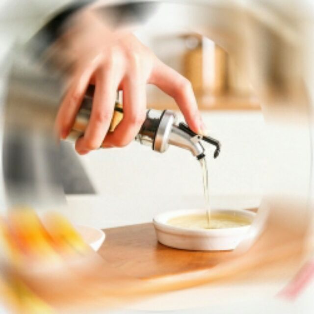 Nắp đậy và rót thông minh cho chai rượu vang chai lọ đựng nước mắm, dấm ,dầu ăn và gia vị bằng INOX 430
