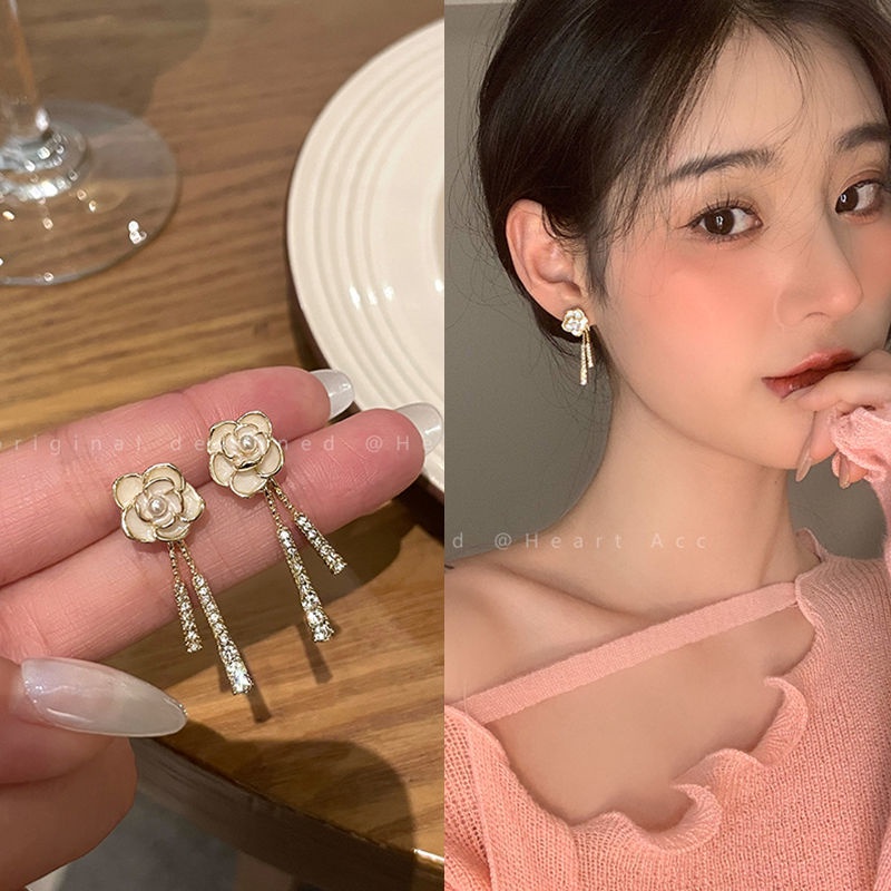 Bông Tai Hình Hoa Trà Đính Đá Và Ngọc Trai Giả Phong Cách Mới Thời Trang Mùa Hè 2022 Dễ Phối Đồ Cho Nữ