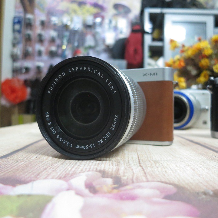 Máy ảnh Fujifilm XM1 kèm ống kính 16-50 đời II