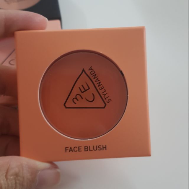 Phấn má hồng 3CE Face Brush