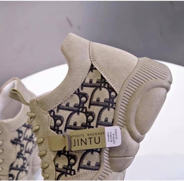 GIÀY THỂ THAO DO SIÊU HOT 2020 | BigBuy360 - bigbuy360.vn