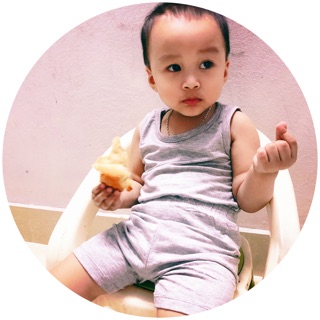 Sỉ ri áo peekaboo
