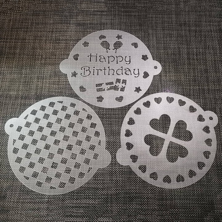 HCM - Set 3 tấm rắc bột nhựa Stencil 22.5cm hình Happy BrithDay cỏ 4 lá