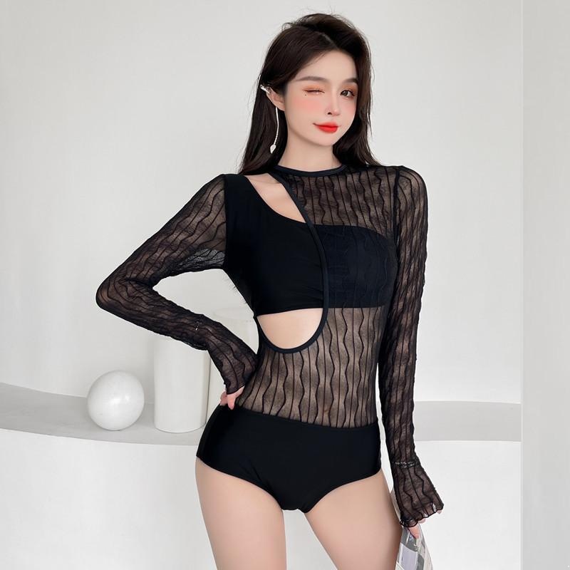 Bộ Đồ Bơi Một Mảnh Tay Dài Phối Ren Màu Đen Phong Cách Hàn Quốc Quyến Rũ Cho Nữ