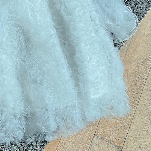 V102 - Váy voan trắng hoa nổi sz 90-140, váy điệu đà cho bé thu đông 2022