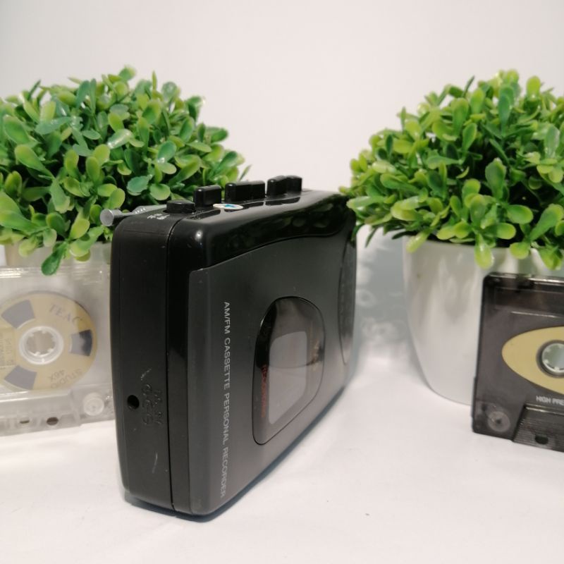 Đài cassette cầm tay chạy băng tape Yusan có radio loa ngoài giá rẻ đầy đủ tính năng