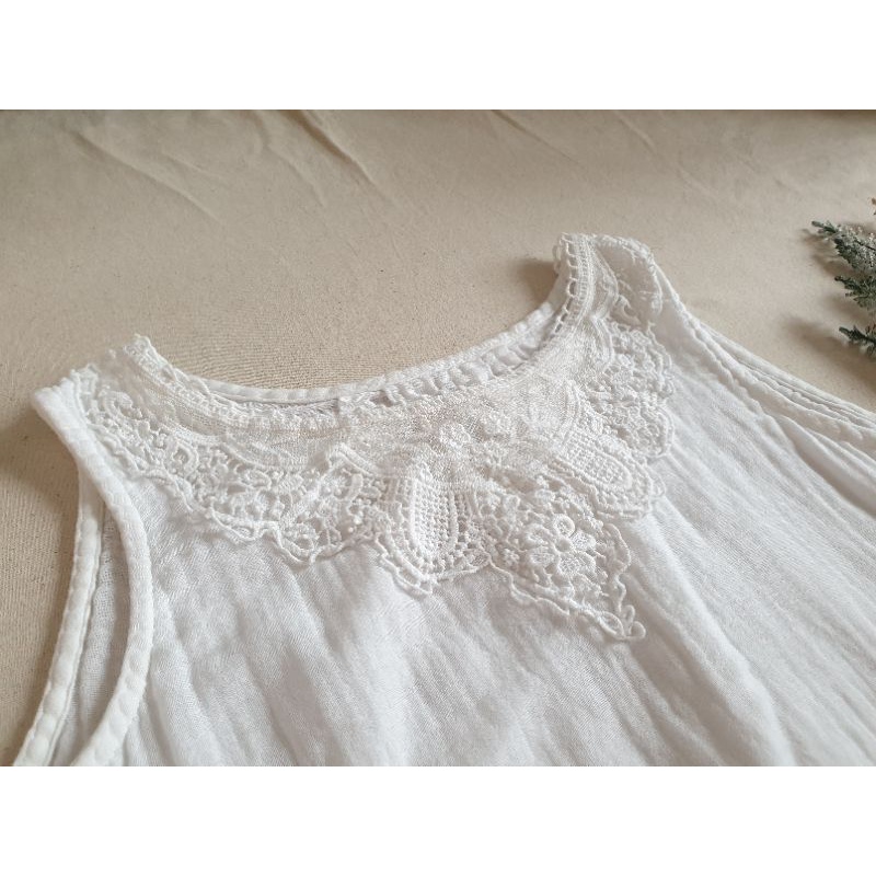 2hand- Áo trắng xô