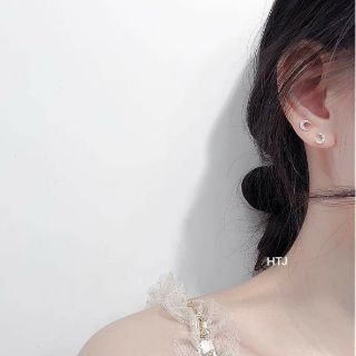Bông tai trăng khuyết bạc