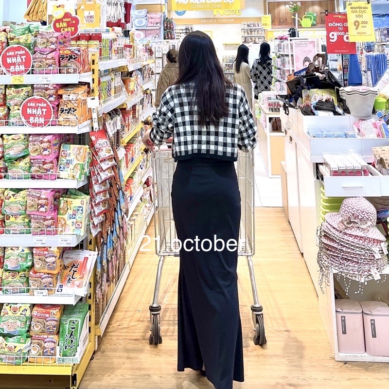 Chân váy đuôi cá dáng dài loe rộng - phong cách ulzzang Hàn Quốc [Ảnh và video ship tự chụp] | BigBuy360 - bigbuy360.vn
