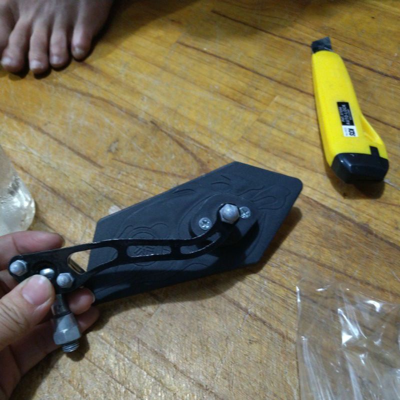 Gương chiếu hậu - 5 cạnh nhiều mầu