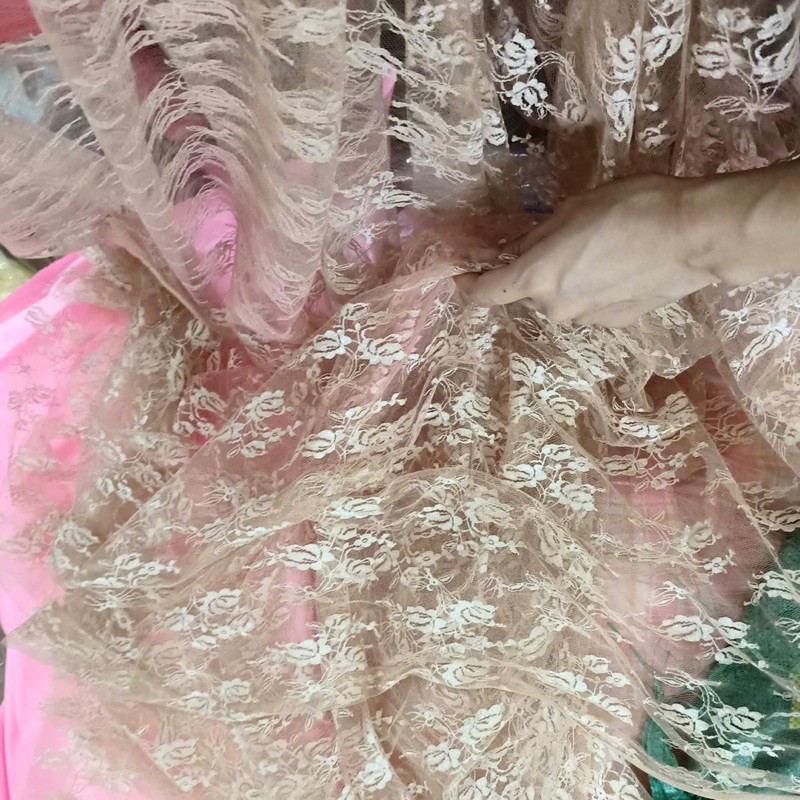Vải voan lưới hoa dãn nhẹ 1mx khổ rộng 1,5m màu da của Vải rẻ HB shop