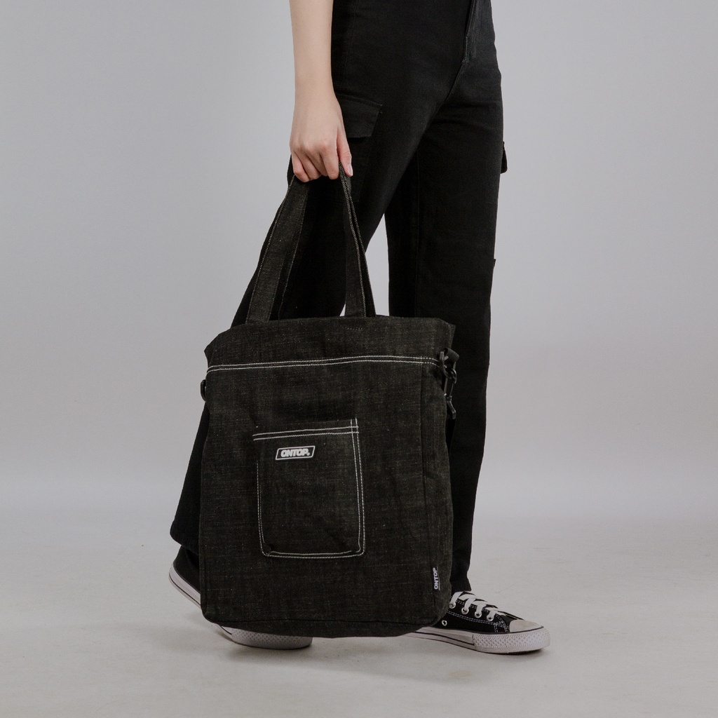 (Quà tặng mua kèm) Túi tote đeo vai màu đen local brand ONTOP - 2 chất liệu