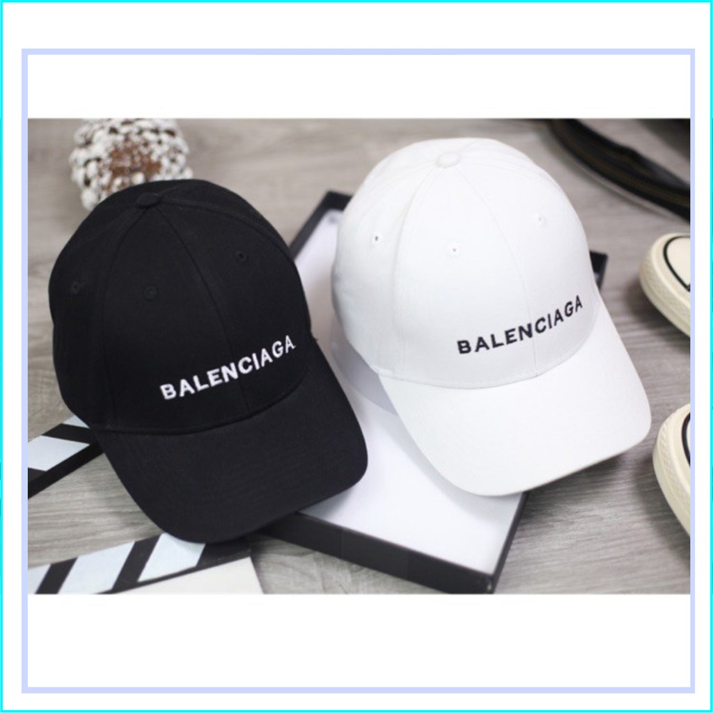 Mũ ( nón) lưỡi trai BALENCIAGA thêu chữ trắng 𝑭𝑹𝑬𝑬𝑺𝑯𝑰𝑷