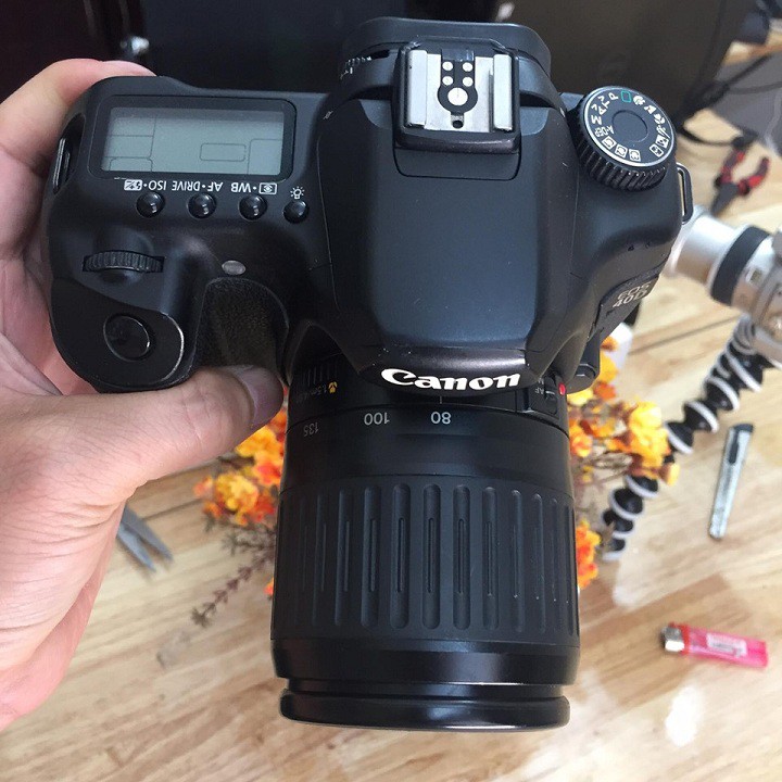 Máy ảnh Canon 40D kèm lens đẹp xuất xắc ( nhiều và rẻ)