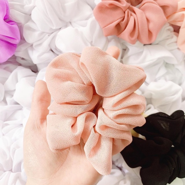 Cột tóc Scrunchies