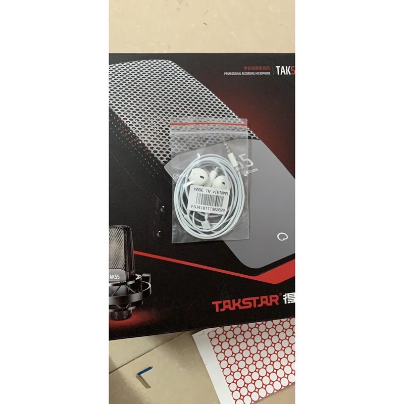 Bộ combo mic livestream hát karaoke micro woaichang BM900 card V8 bluetooth và chân màng lọc BH 6 tháng