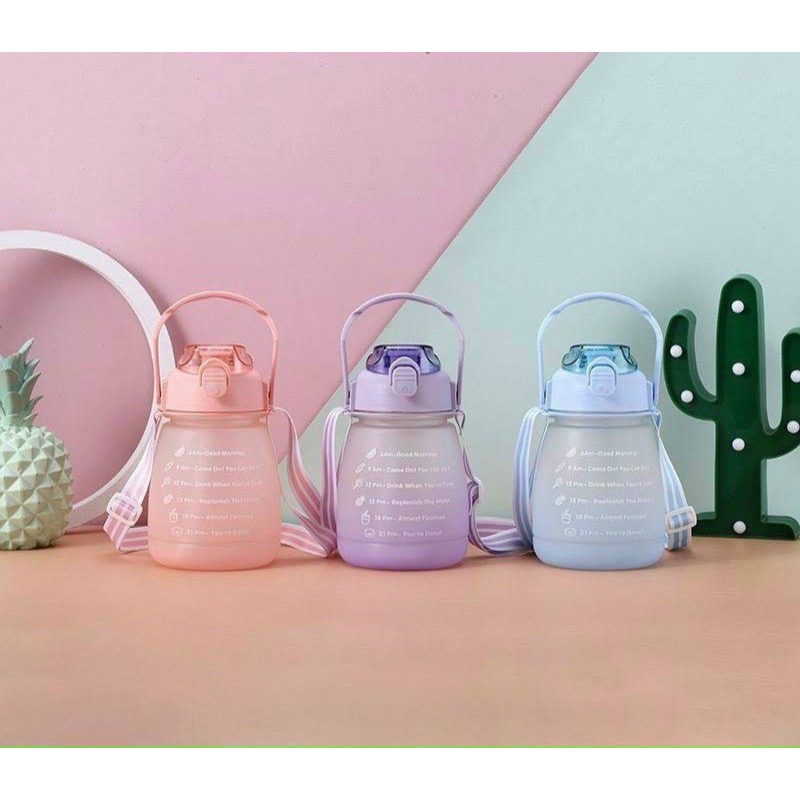 Bình Đựng Nước Uống dễ thương Có Ống hút 1,2 Lít Kèm Dây (Có Tặng Kèm Sticker 2D)