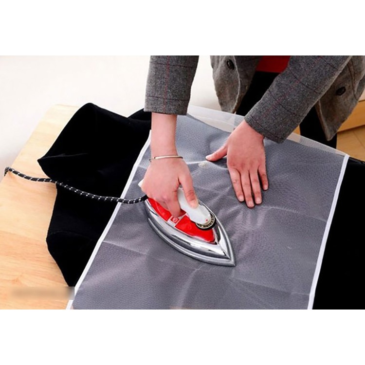 TẤM LƯỚI CÁCH NHIỆT LÓT ỦI QUẦN ÁO CHỐNG CHÁY 40 X 60 CM