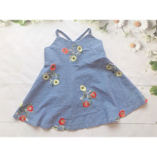 Váy thiết kế 2 dây