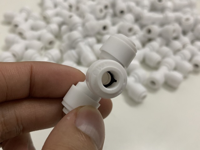 T cân fi 6mm 3 đầu nối nhanh - T chia nước
