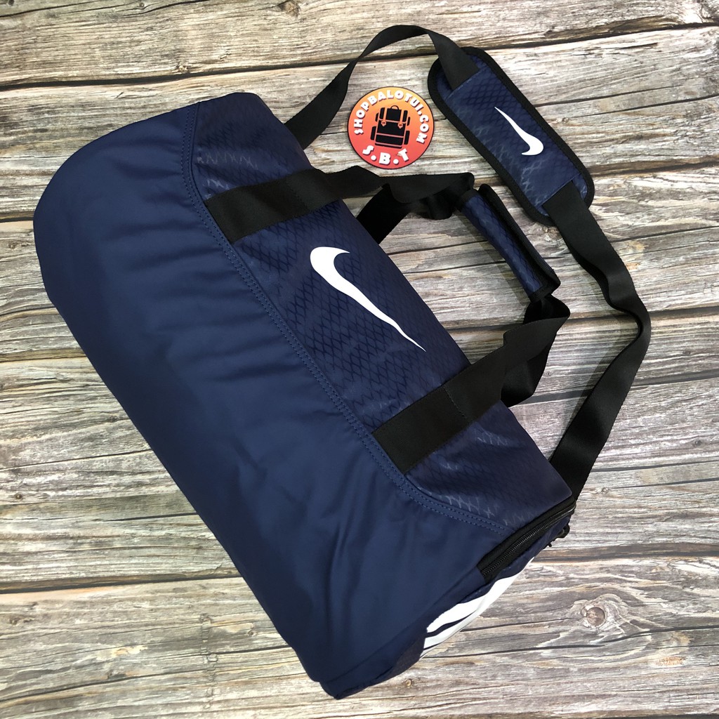Túi thể thao [ MADE IN INDONESIA ] Túi tróng N.I.K.E Team Training Duffel Small BA4516 -  Thiết kế thông minh CHỐNG NƯỚ | BigBuy360 - bigbuy360.vn