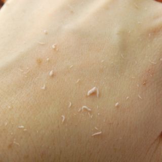 Kem Tẩy Tế Bào Chết Essance