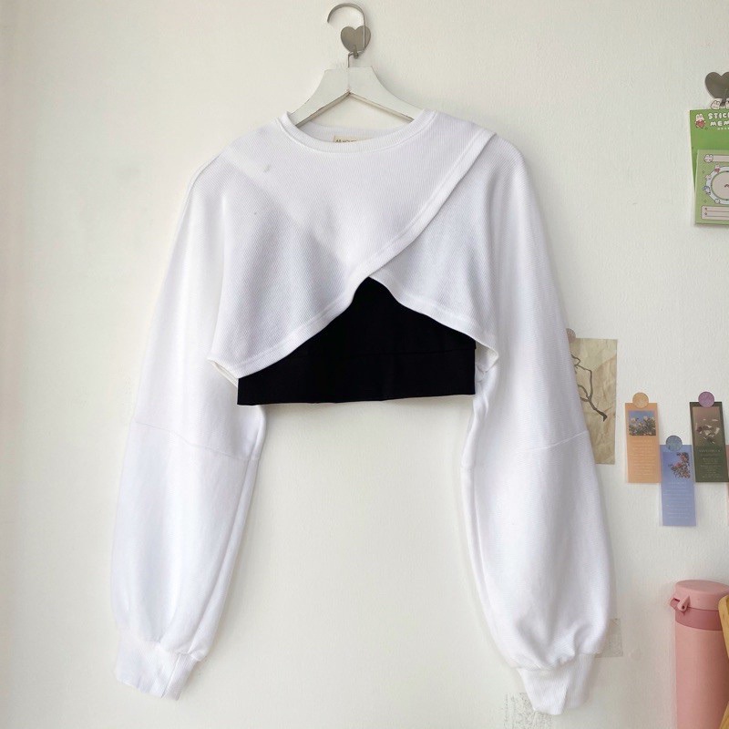 Set 2 món croptop đắp chéo + áo ba lỗ