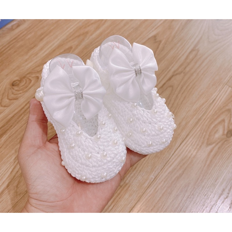 Giày len bé sơ sinh