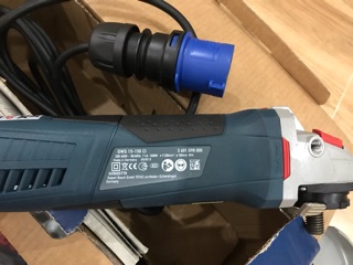 Máy mài góc Bosch GWS 15-150 CI