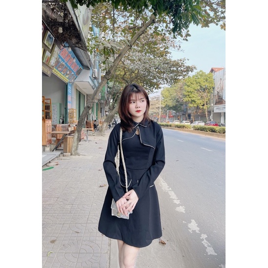 Váy Đen Pha Viền Khoét Ngực Vạt Vai Nắp Túi