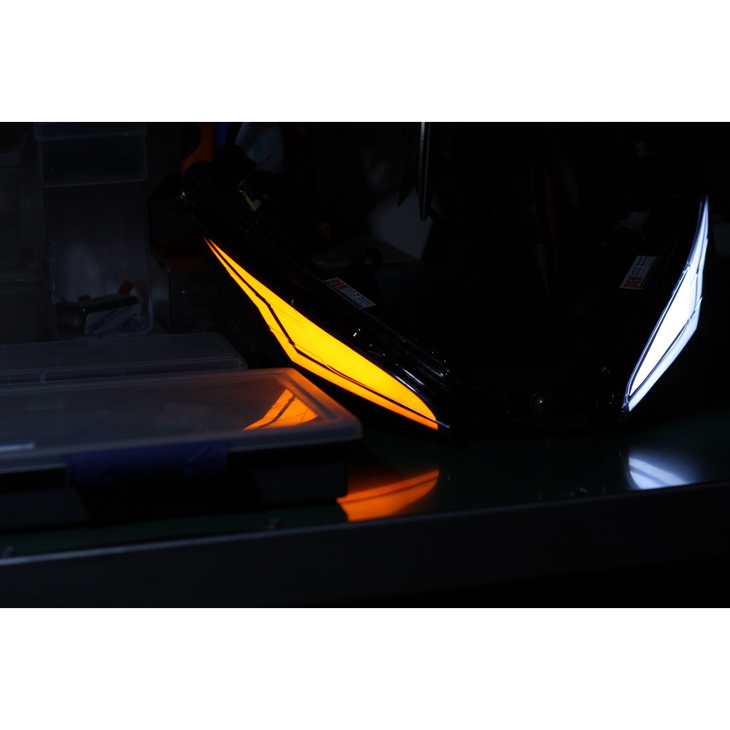 1 Cặp Demi Led Audi Mẫu Lưỡi Dao Exciter 135 đời 2011 - 2015