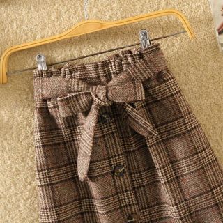 Chân váy dạ kẻ dài