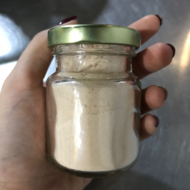 Bột phèn chua chưng cất mix quế trị ra mồ hôi chân, nách