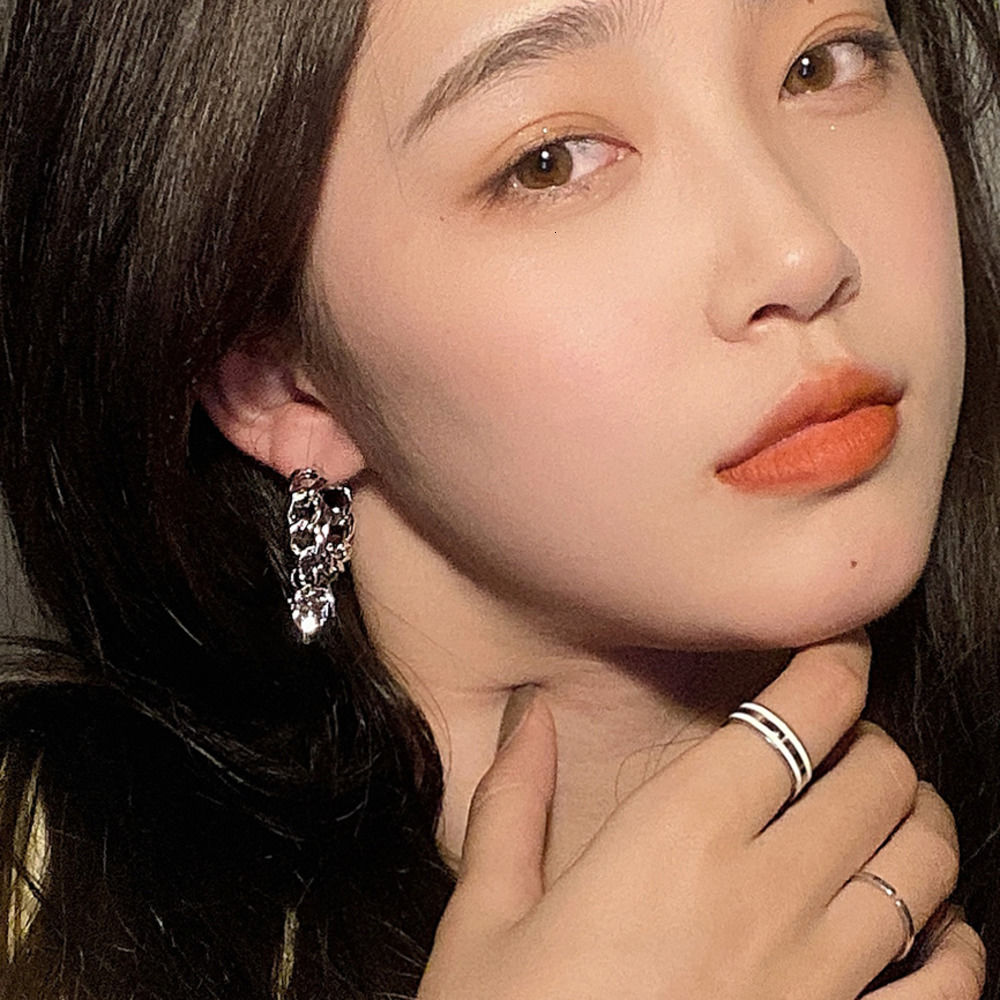 Khuyên Tai Hình Tròn Chữ Thập Cá Tính Hợp Thời Trang