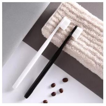 Bàn chải đánh răng cho cả gia đình chất liệu sợi silicon siêu nhỏ mềm mại làm sạch sâu (Kèm hộp đựng)