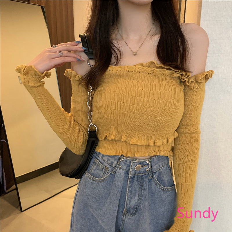 Áo crop top tay dài kiểu trễ vai cá tính phong cách Hàn Quốc