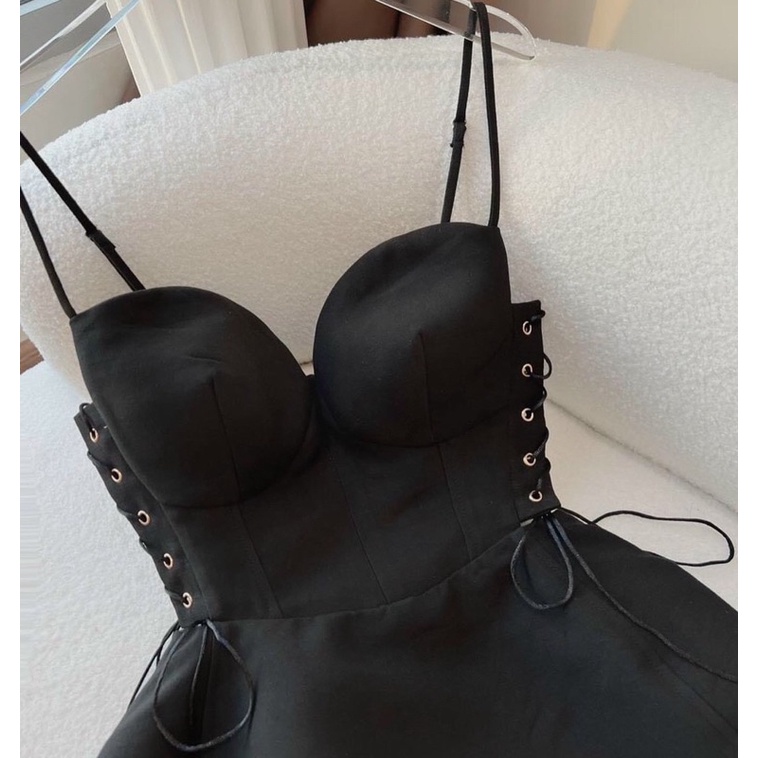 Đầm xoè cúp ngực đan dây eo