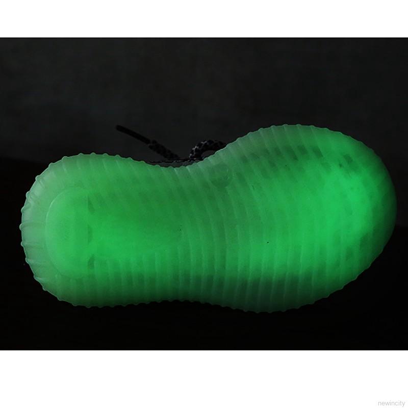 Giày đế mềm chống trượt có đèn phát sáng cho bé