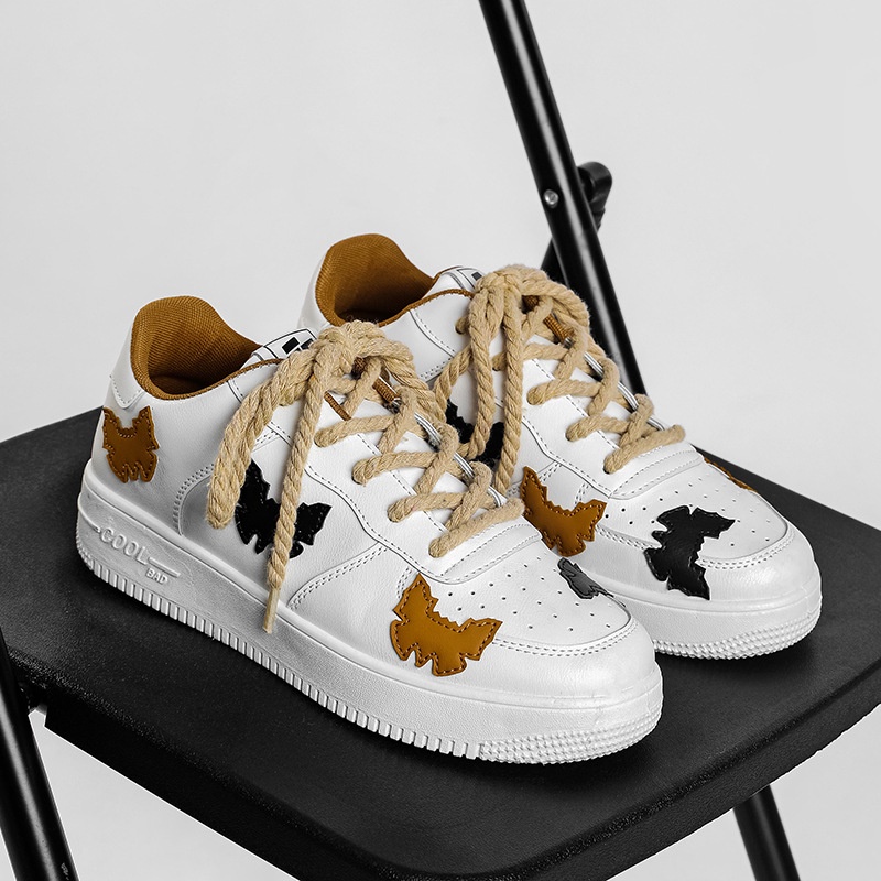 Giày thể thao nam nữ họa tiết thêu độc đáo Hot trend 2022