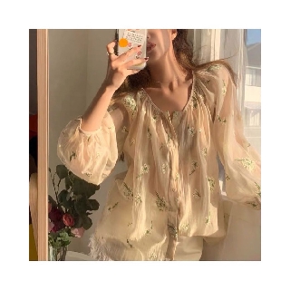 Sơ mi đũi cổ tròn thêu hoa