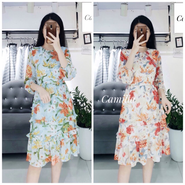 Váy xoè hoa nhí xếp ly cổ