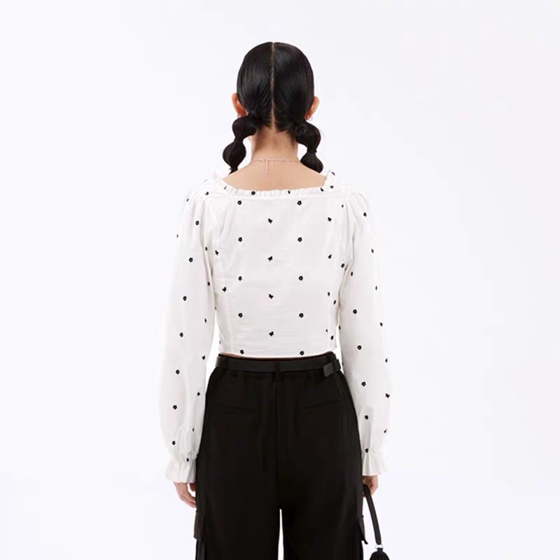 Áo trắng hoạ tiết Ledin