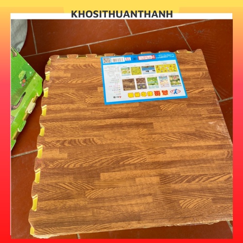 Xốp trải sàn vân gỗ loại to nhất kích thước 60*60 cm cốp 4 miếng hàng loại 1 dày dặn (KHOSKOSI)
