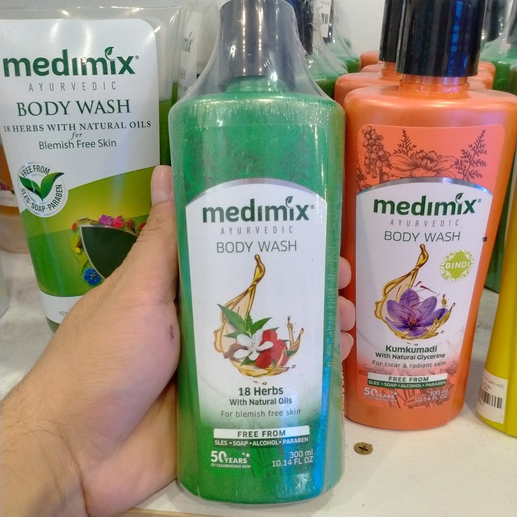 Sữa Tắm Medimix 18 Loại Thảo Dược 300ml