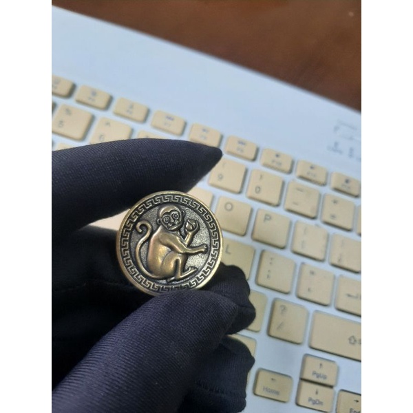 Emblem Zippo bằng đồng thau nguyên khối, đồng xu Khỉ