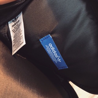 Túi đeo chéo adidas