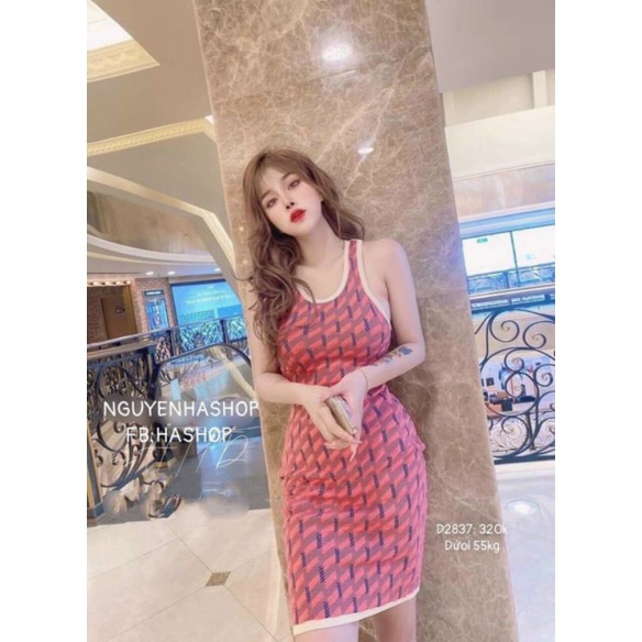 Đầm len body họa tiết dây chéo lưng